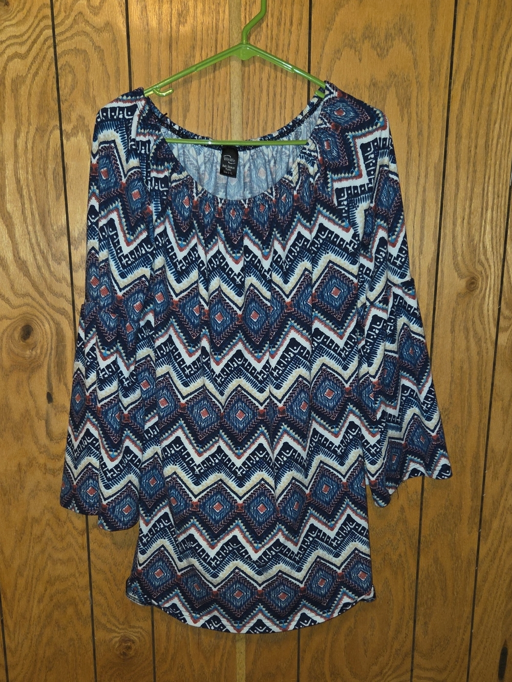 WinWin Blue Patterned Peasant Tunic with Red Accents